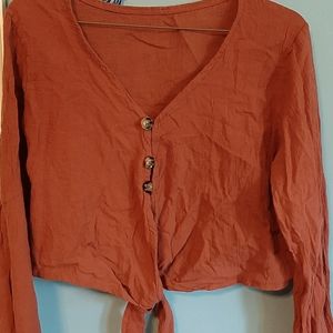 Long sleeve crop top